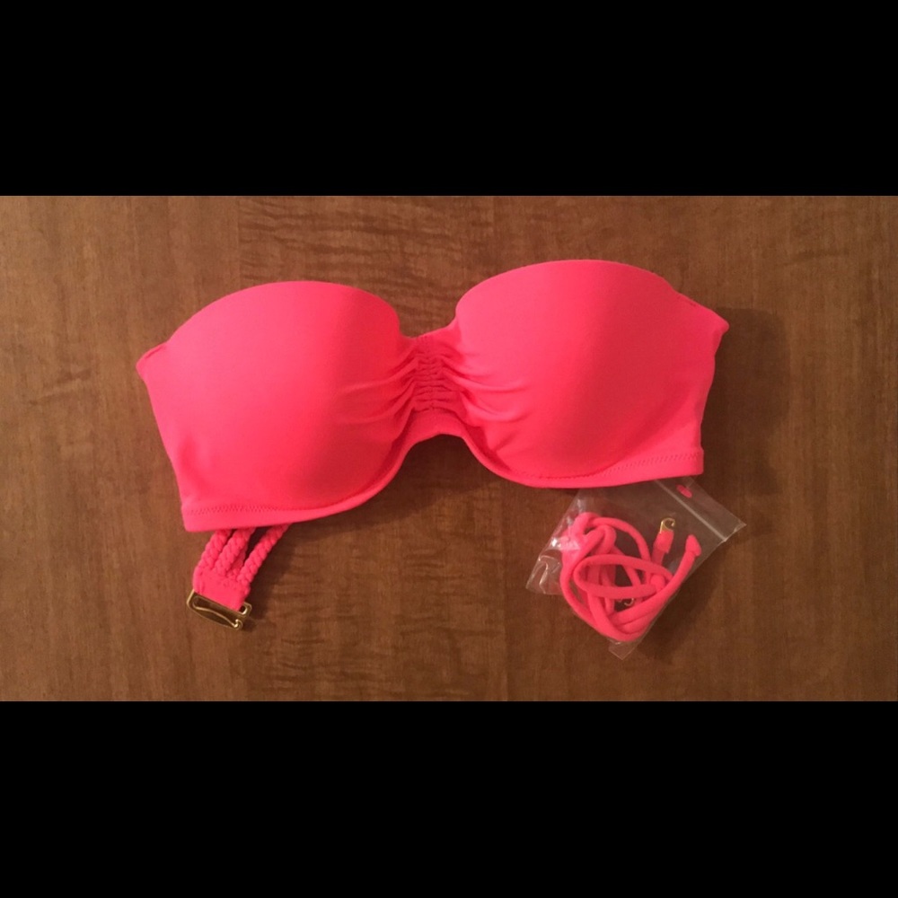 Victoria’s Secret pink the flirt